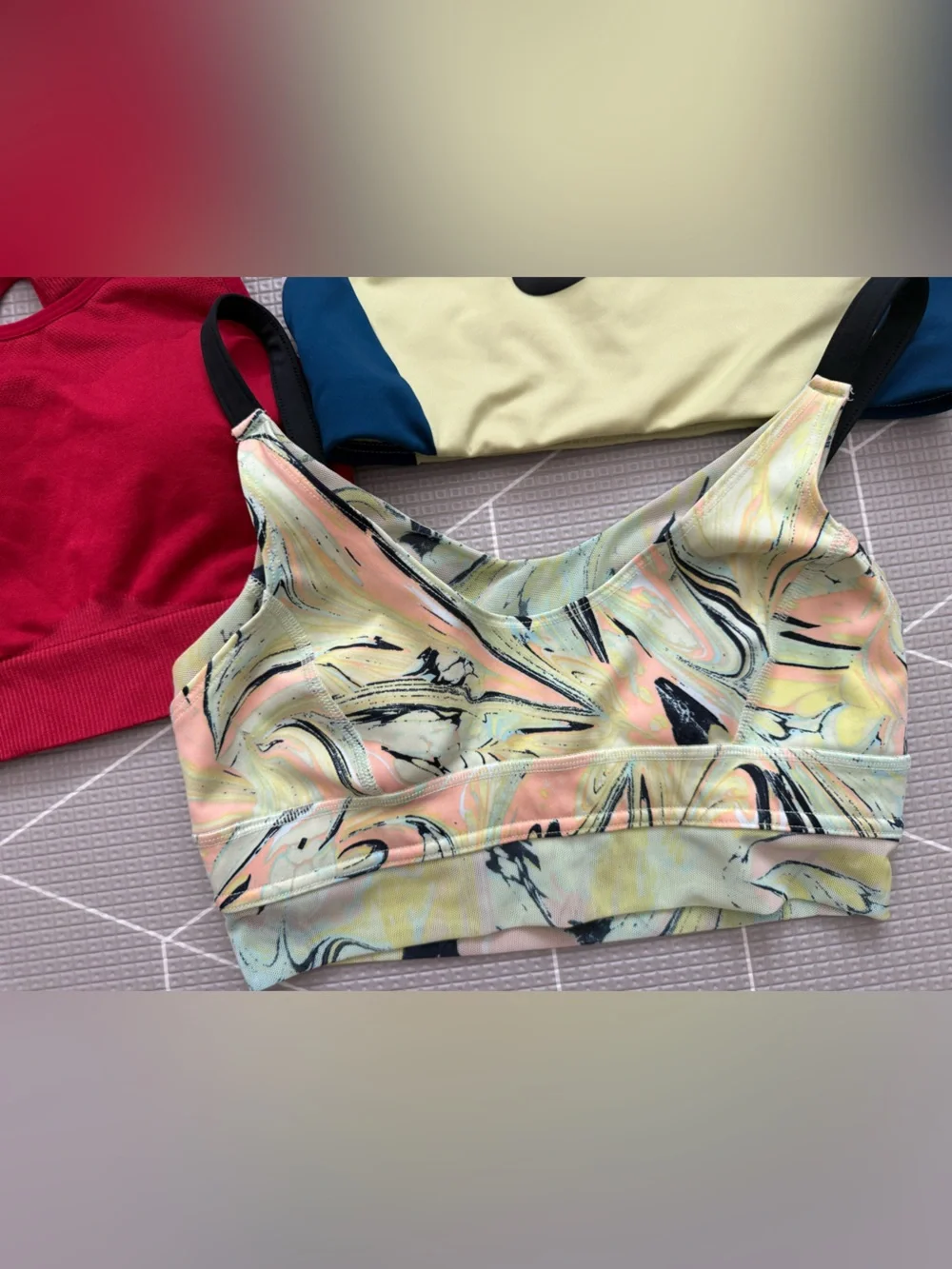 Nike|+ Free people Bundle lot of sports bras,Red,lime green & printed•••Medium